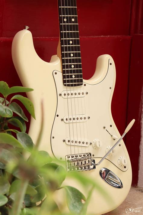 fender stratocaster highway one usa.